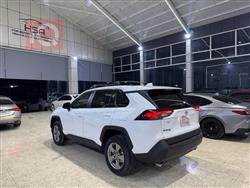 تۆیۆتا ڕاڤ 4